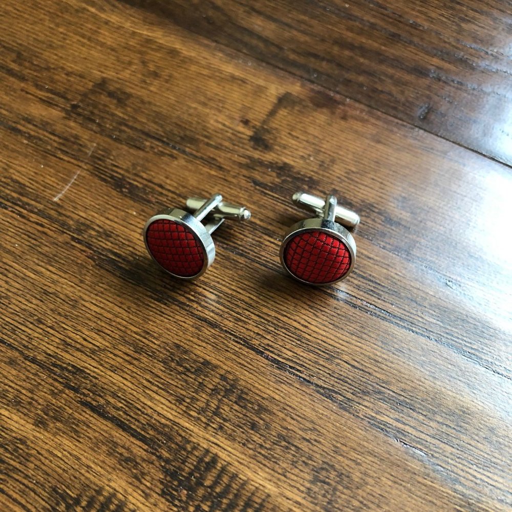 Mens Red pattern cuff links